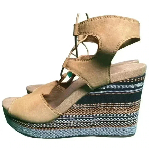 Lucky Brand Strappy Wedge Platform Shoes - 9.5 Like New Tan - Picture 2 of 15
